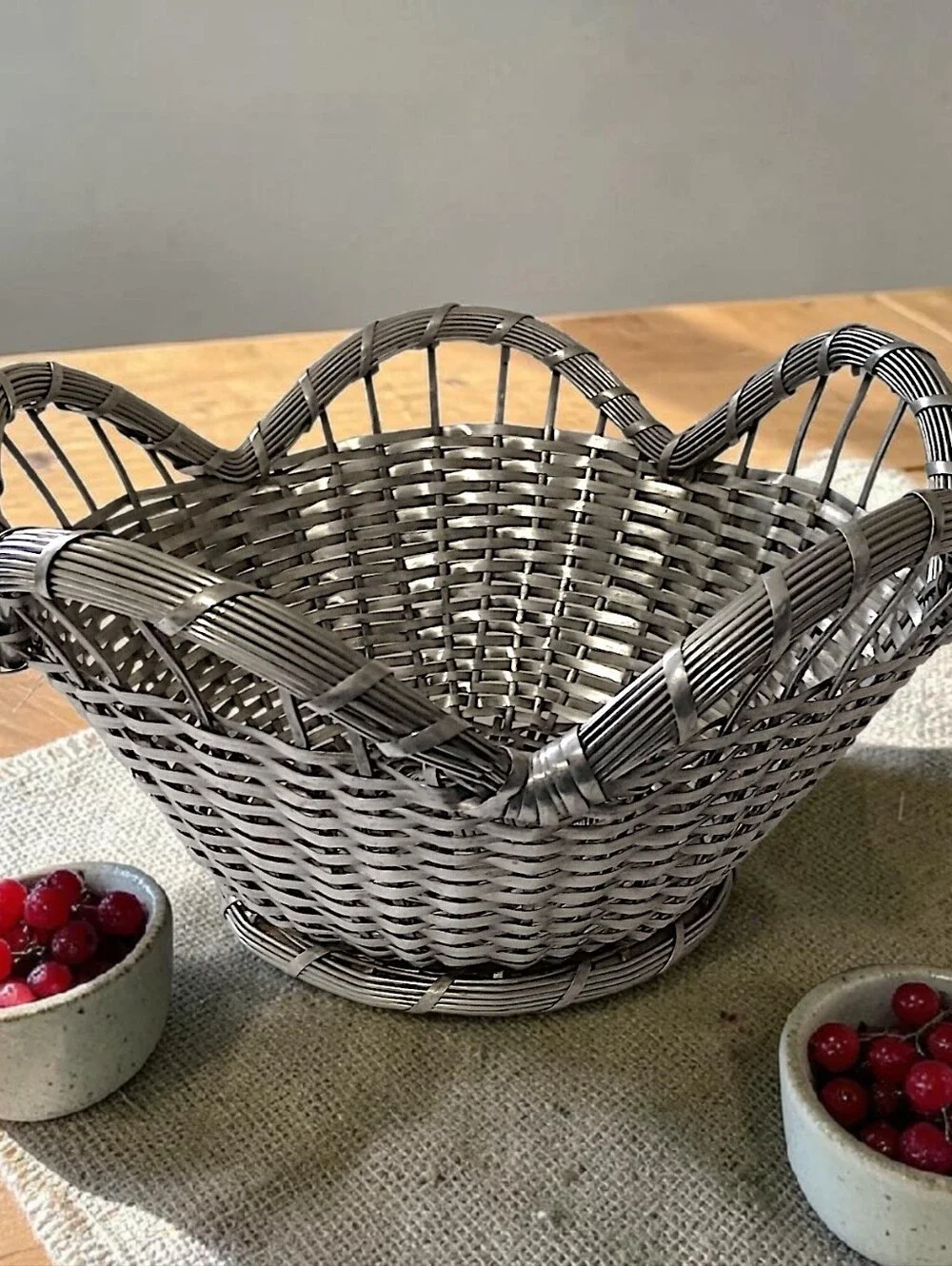French Woven Wire Basket Vintage Silver Tone Scalloped Edge Farmhouse Country